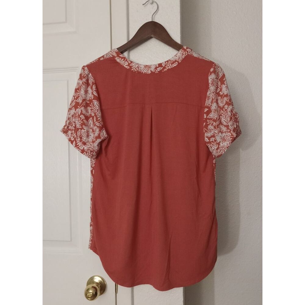 Fortune + Ivy Stitch Fix  Button Detail Mixed Material Top Size Small - Picture 5 of 8